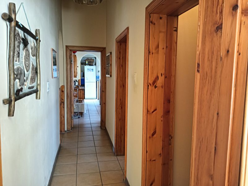 Immaculate house in Barkly East - Photo 10