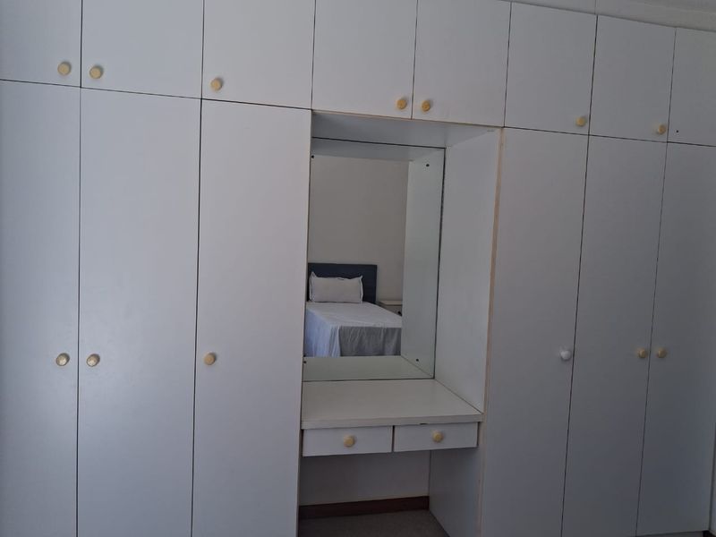 Stunning 3 bedroom coastal home-spectacular sea views in Winterstrand (shared property) R16000pm - Photo 9