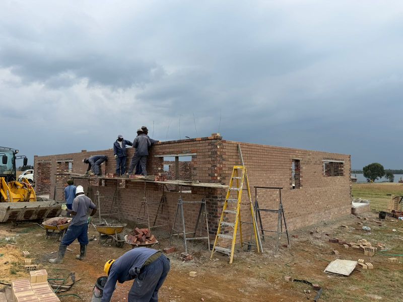 Building in Progress - Photo 7