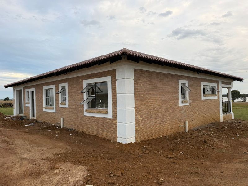 Building in Progress - Photo 5