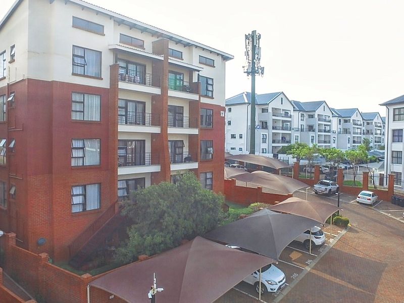 Beautiful Modern 2-Bedroom Apartment, Greenstone Hill - Photo 2