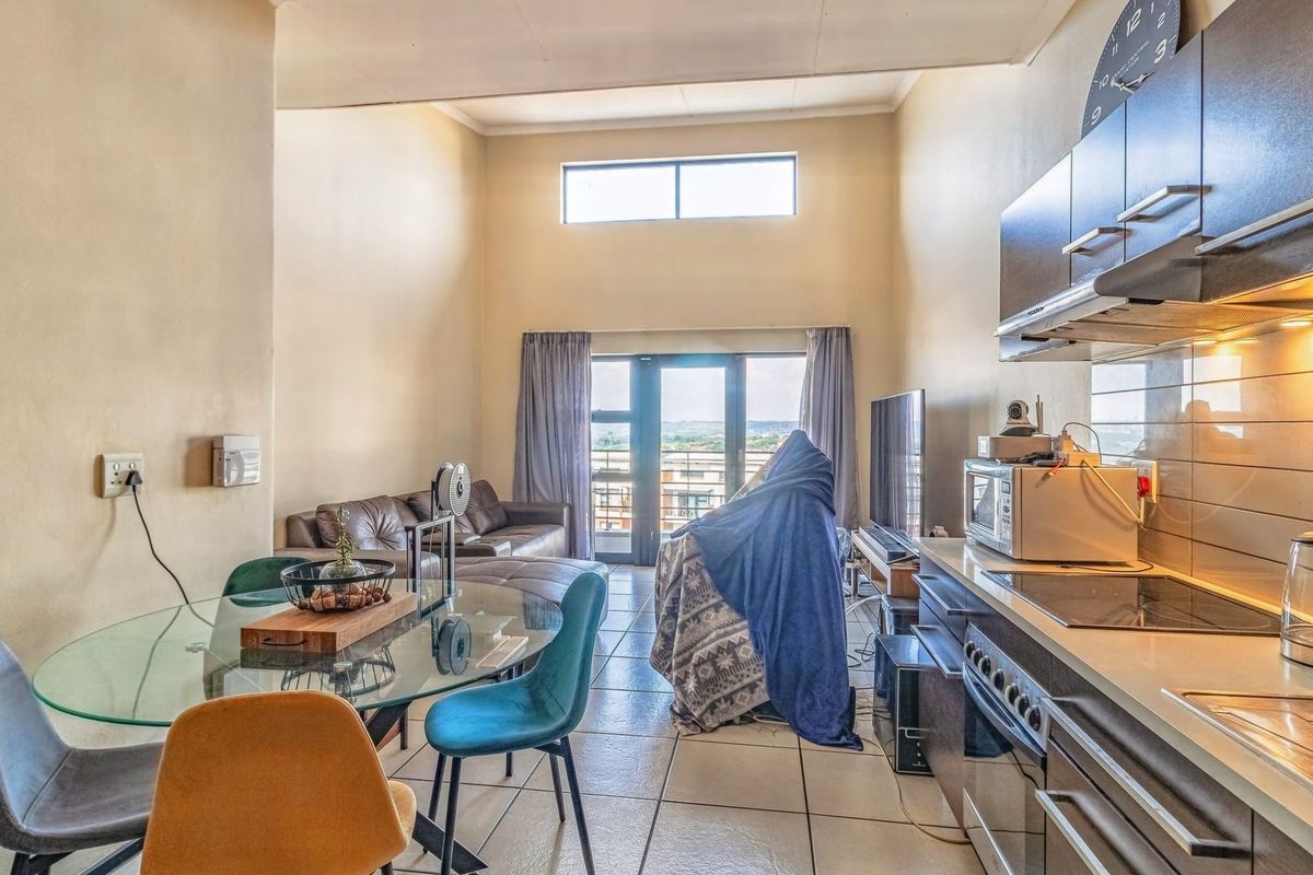 Beautiful Modern 2-Bedroom Apartment, Greenstone Hill - Photo 4