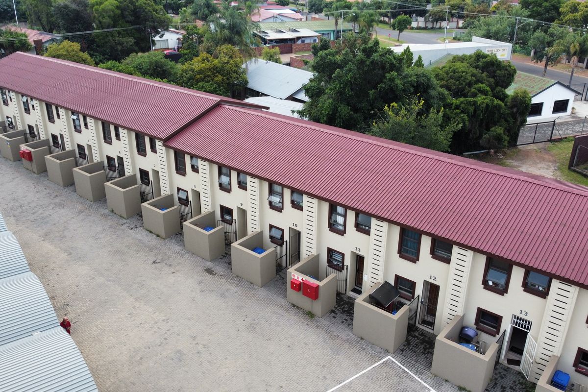 Modern Duplex Living with Private Garden in Gezina!!! - Photo 3