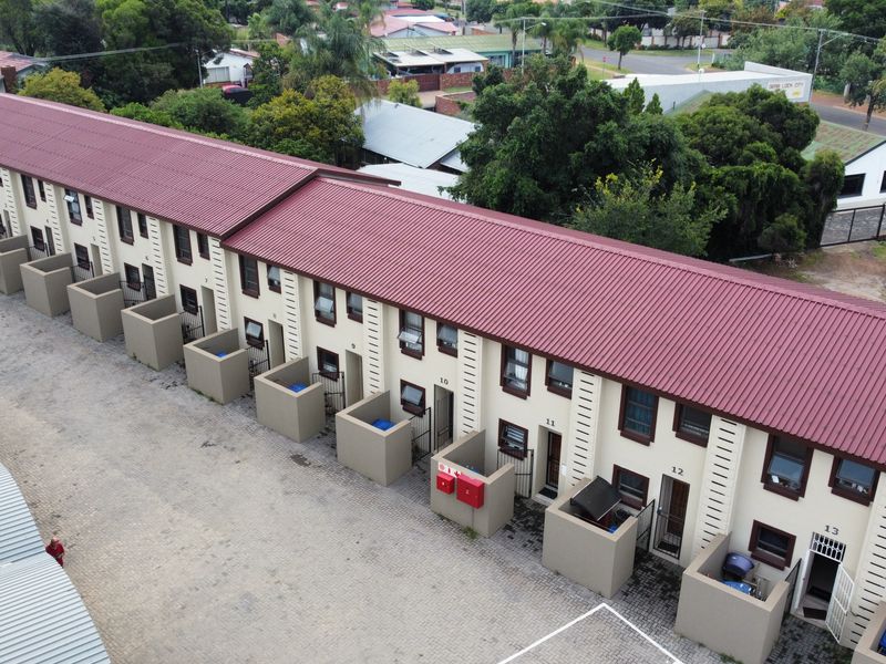 Modern Duplex Living with Private Garden in Gezina!!! - Photo 3