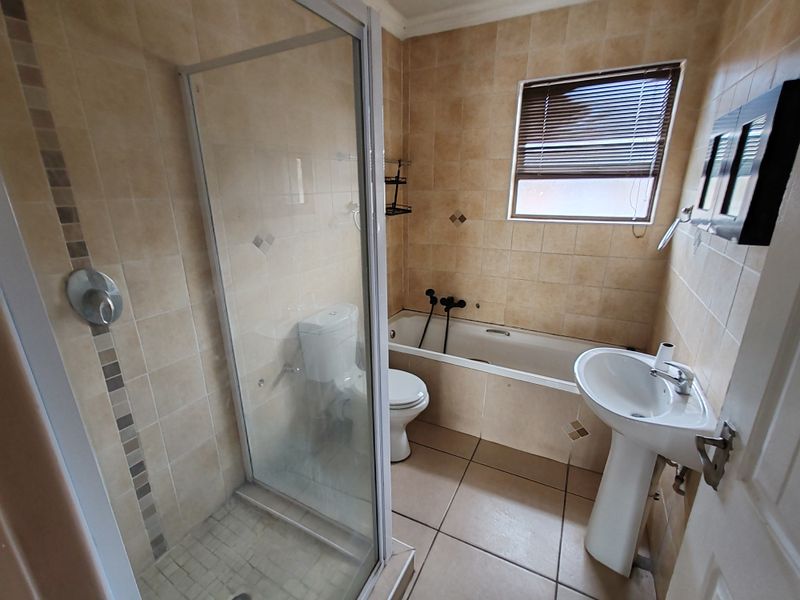 Modern Duplex Living with Private Garden in Gezina!!! - Photo 7