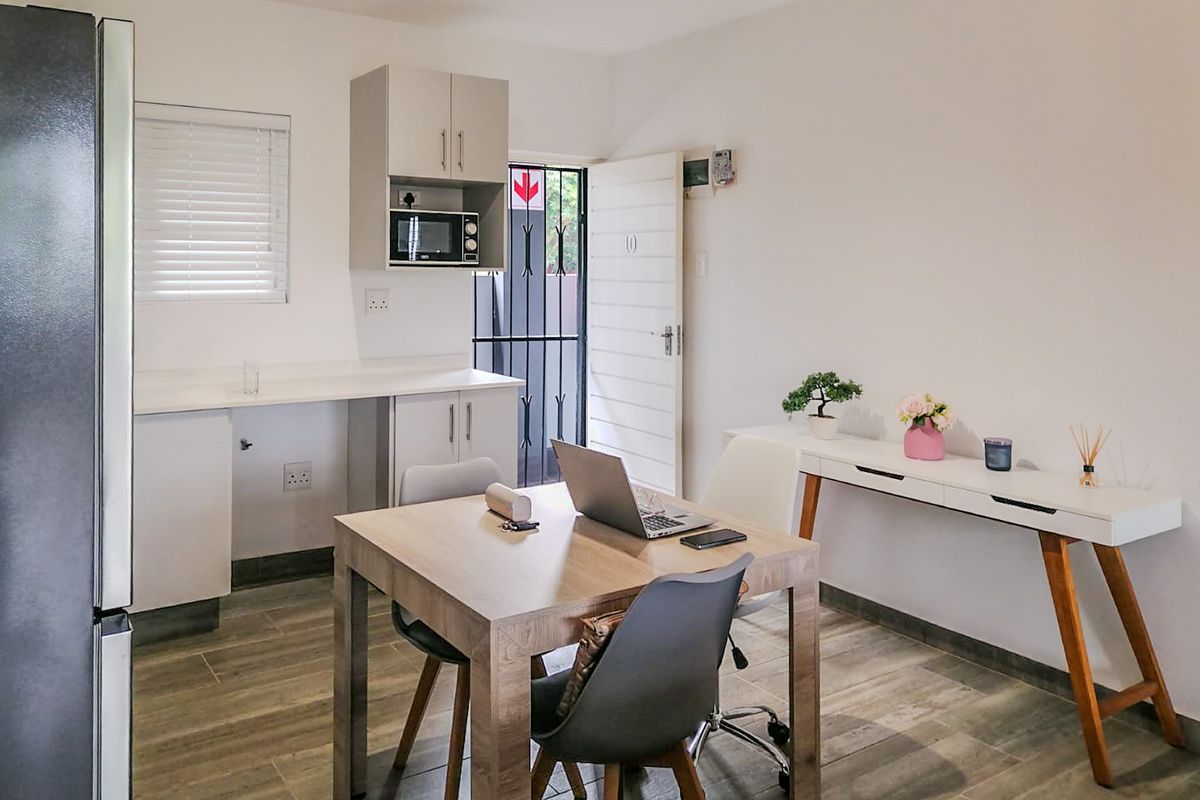 Excellent Investment Opportunity in Park Hill. - Photo 2