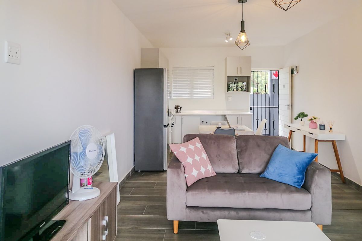 Excellent Investment Opportunity in Park Hill. - Photo 4