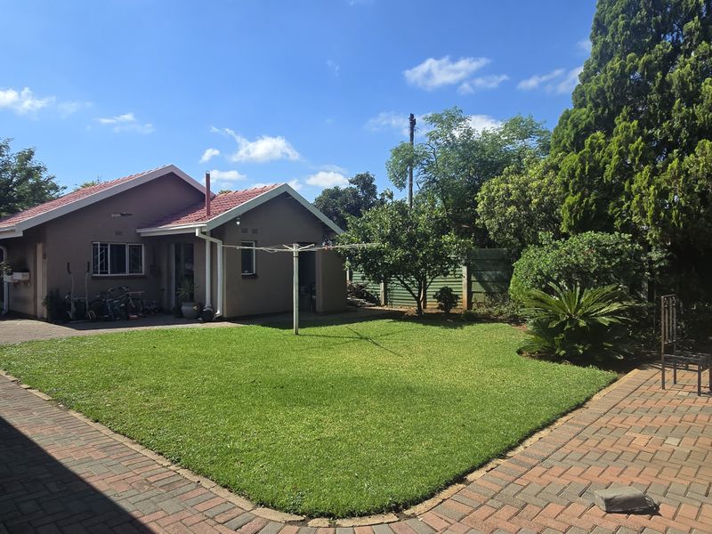 4 Bedroom Family Home - Photo 2