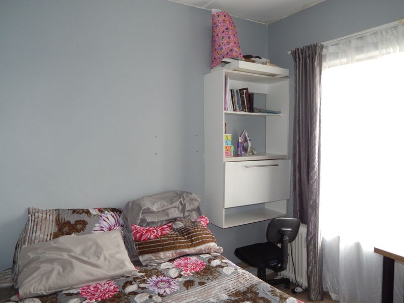 Modern Ground Floor Apartment - Photo 5