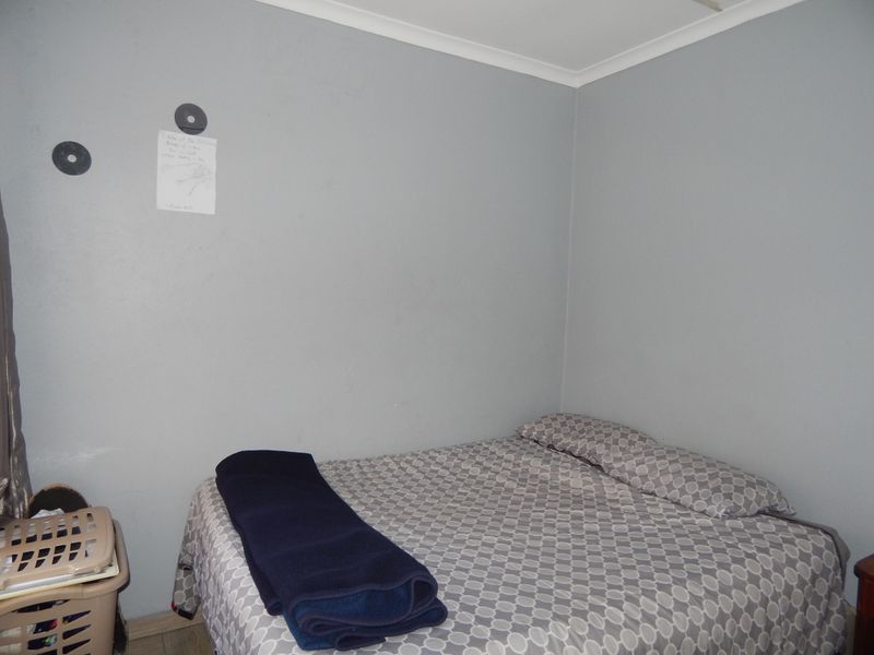 Modern Ground Floor Apartment - Photo 7