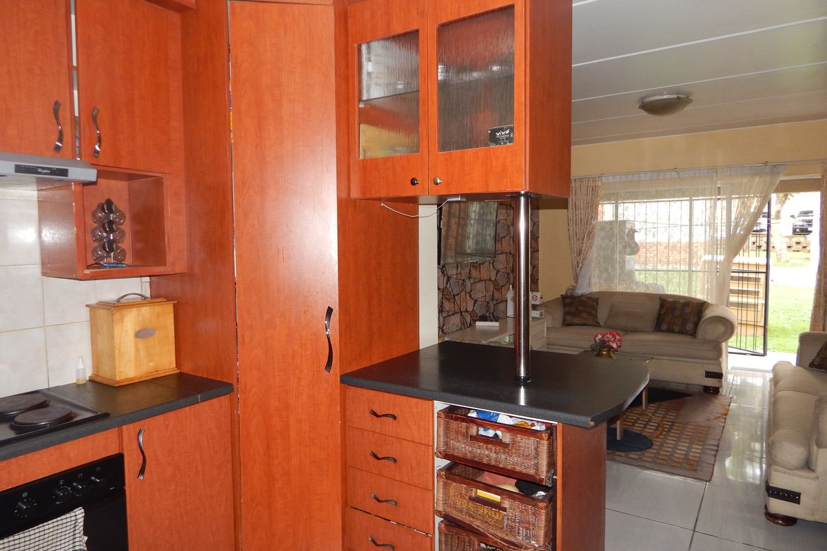 Modern Ground Floor Apartment - Photo 3