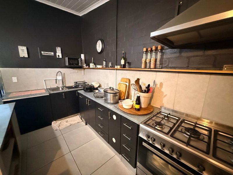 Where Comfort Meets Convenience – Prime Worcester Property. - Photo 4