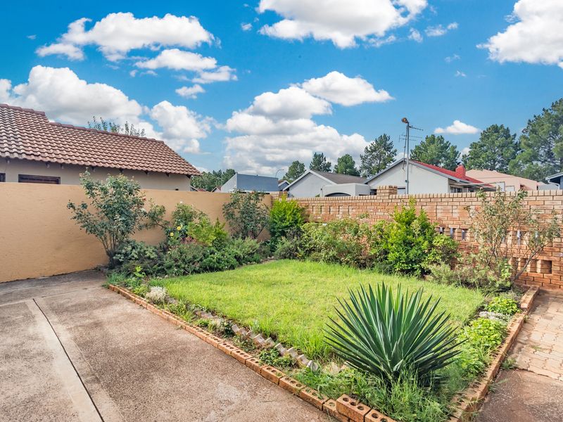 Protea North House for Sale. - Photo 7