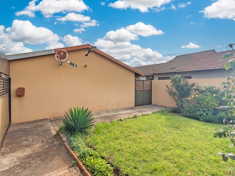 Protea North House for Sale. - Photo 6