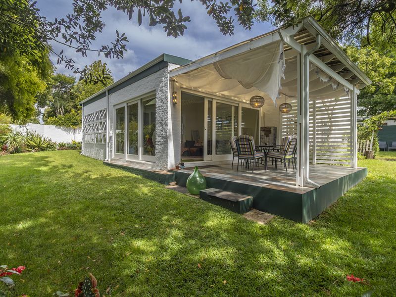 Cluster Home in Secure Estate - Please call the Agent to book your time slot - Photo 2