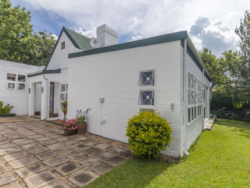 Cluster Home in Secure Estate - Please call the Agent to book your time slot on show by appointment - Photo 3