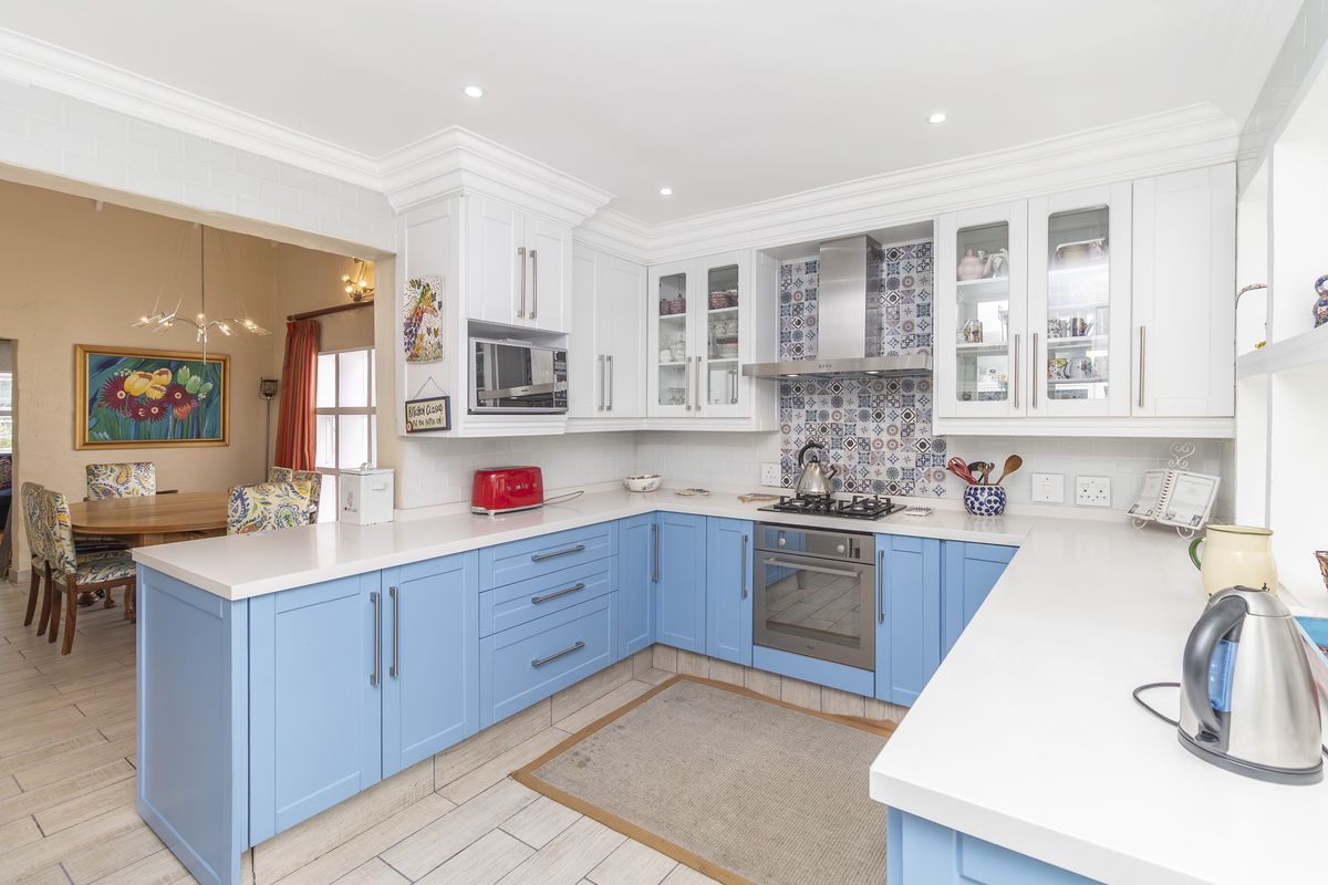 Cluster Home in Secure Estate - Please call the Agent to book your time slot - Photo 4