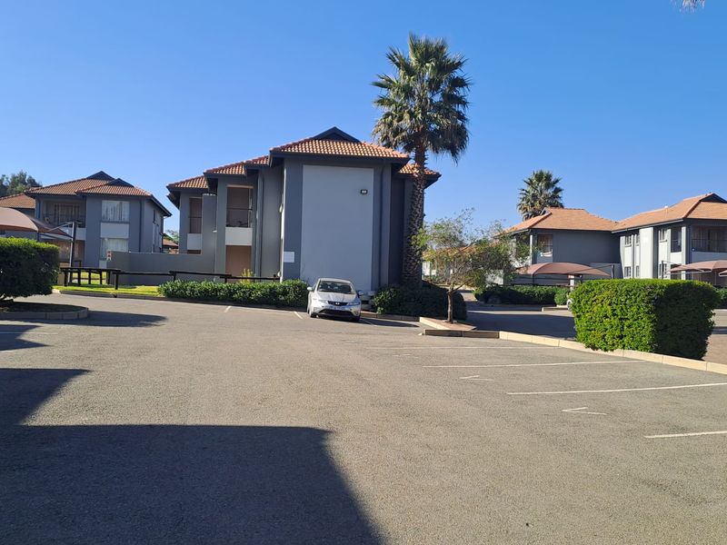 Charming Ground Floor Unit in Brookfield Complex – Vlei Road, Rynfield - Photo 2