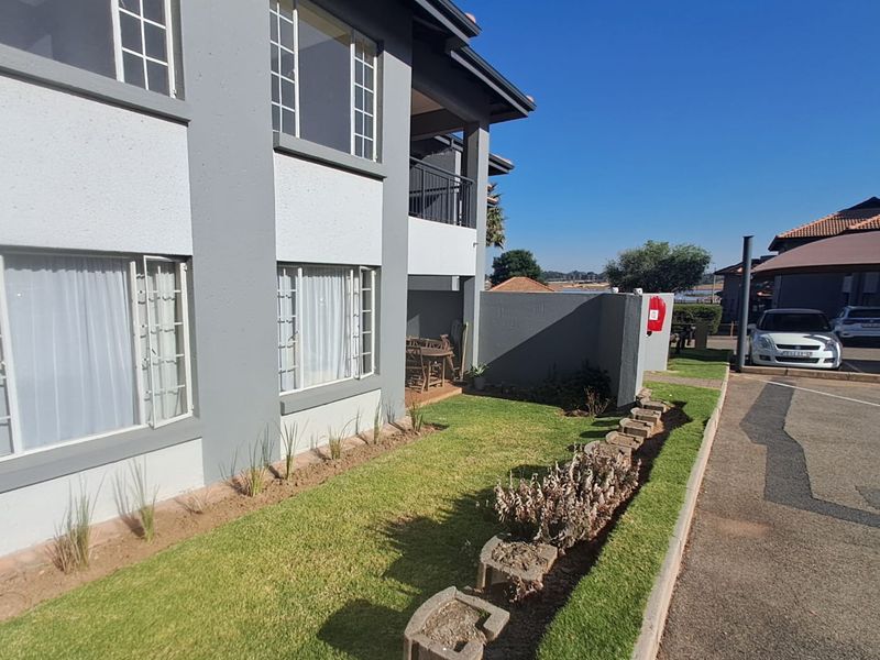 Charming Ground Floor Unit in Brookfield Complex – Vlei Road, Rynfield - Photo 5