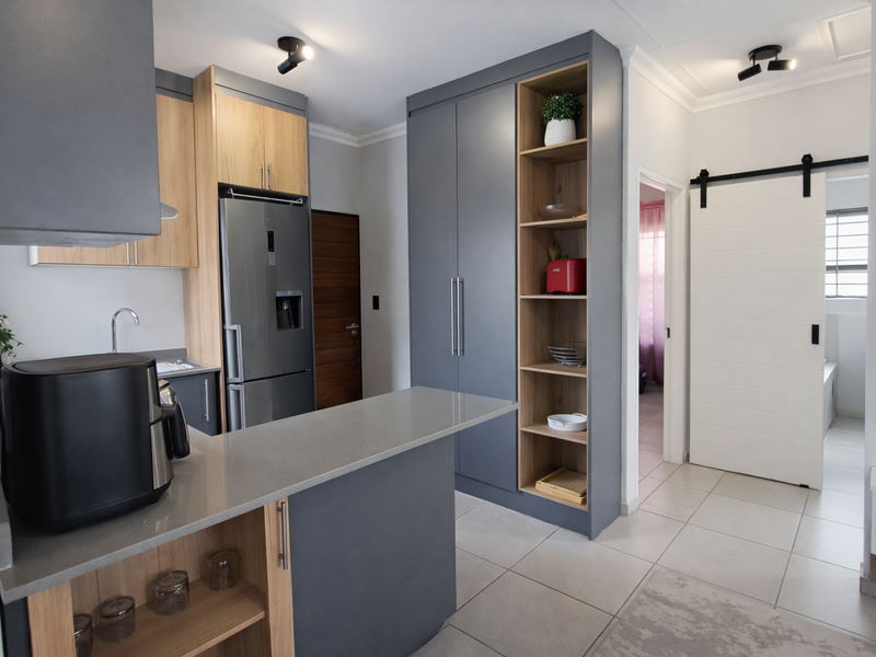 Newly built 2bed 1 Bath freestanding House with modern finishes to Rent in Fleurhof Ext 19 - Photo 6