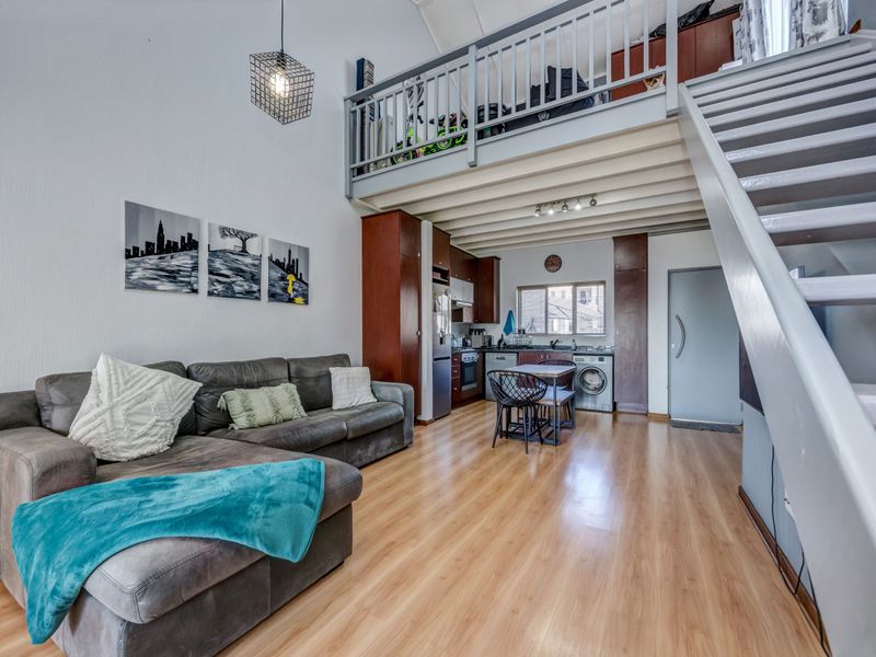 140m2 Townhouse-Style with Loft & Private Garden - Photo 4