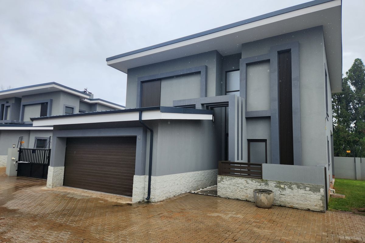 Brand New, Ready For Occupation! Solar and Water Backup! - Photo 2