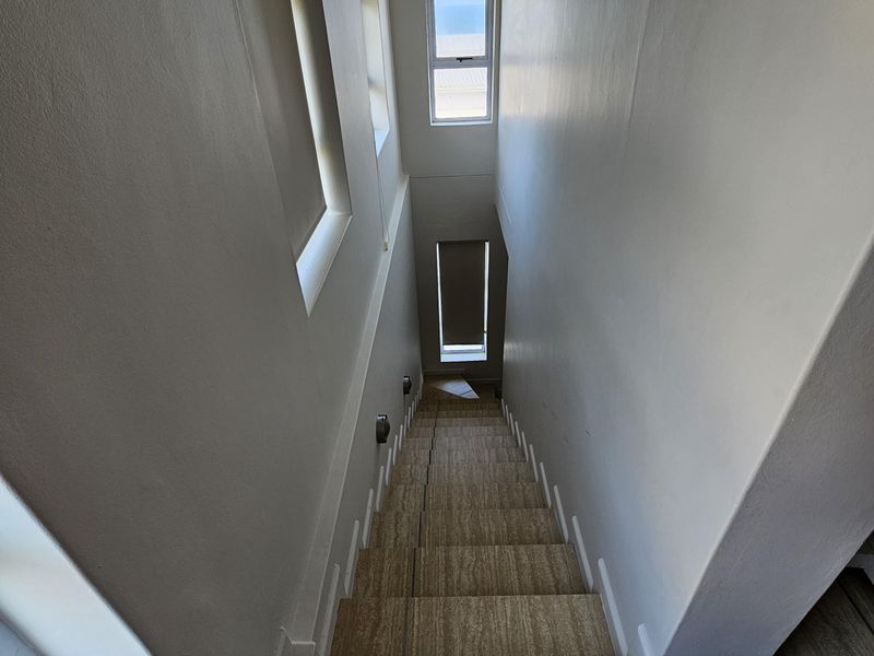Exceptional Family Holiday Home with Breathtaking Sea Views - Jongensfontein - Photo 7
