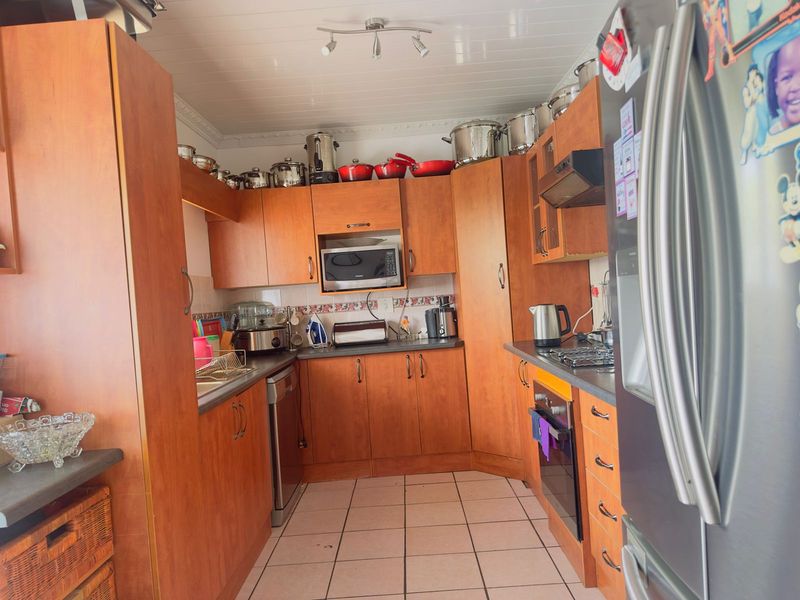 Secure Family Home with Views & Energy-Saving Features - Photo 7