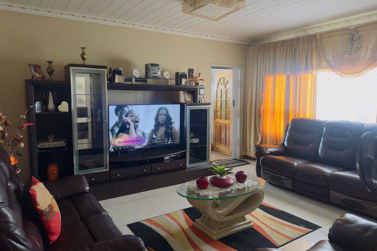 Secure Family Home with Views & Energy-Saving Features - Photo 5