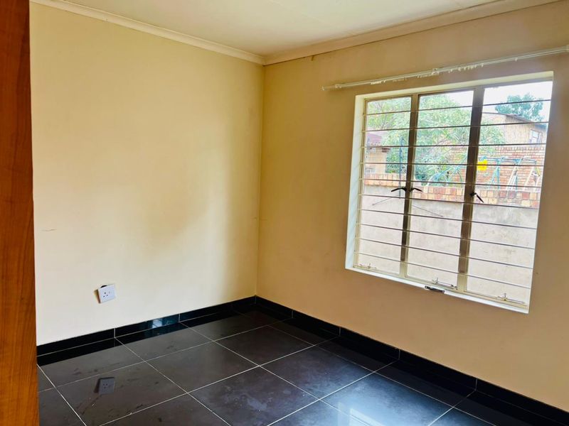 Stunning House to Let - Photo 5