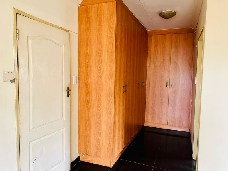 Stunning House to Let - Photo 7