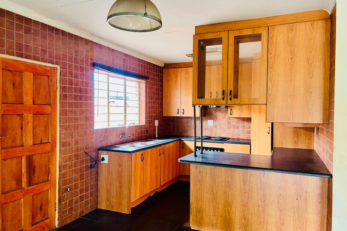 Stunning House to Let - Photo 2