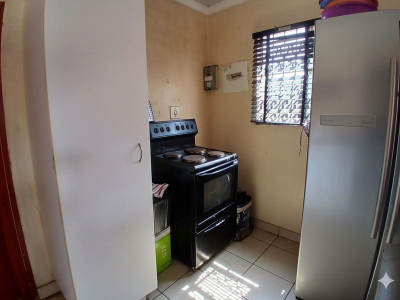 Three Bedroom House for Sale in Seraleng - Photo 3