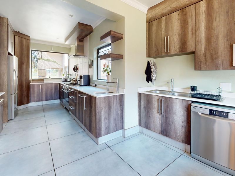 Family Living at Its Finest in Klippoortje Germiston – With Flatlet Starting to Bid from R1 500 000 - Photo 10