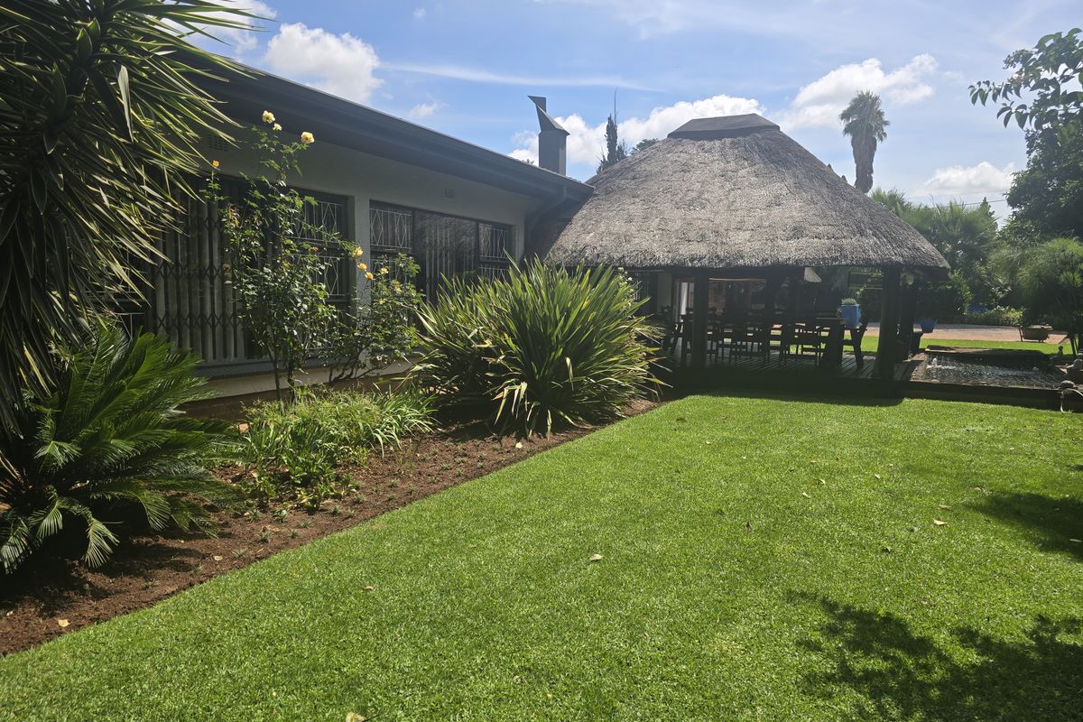 Secure Family Home with Prime business location - Photo 5