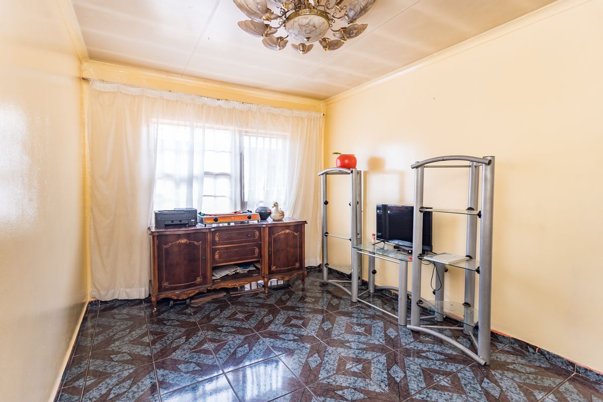 PROTEA NORTH HOUSE FOR SALE - Photo 5