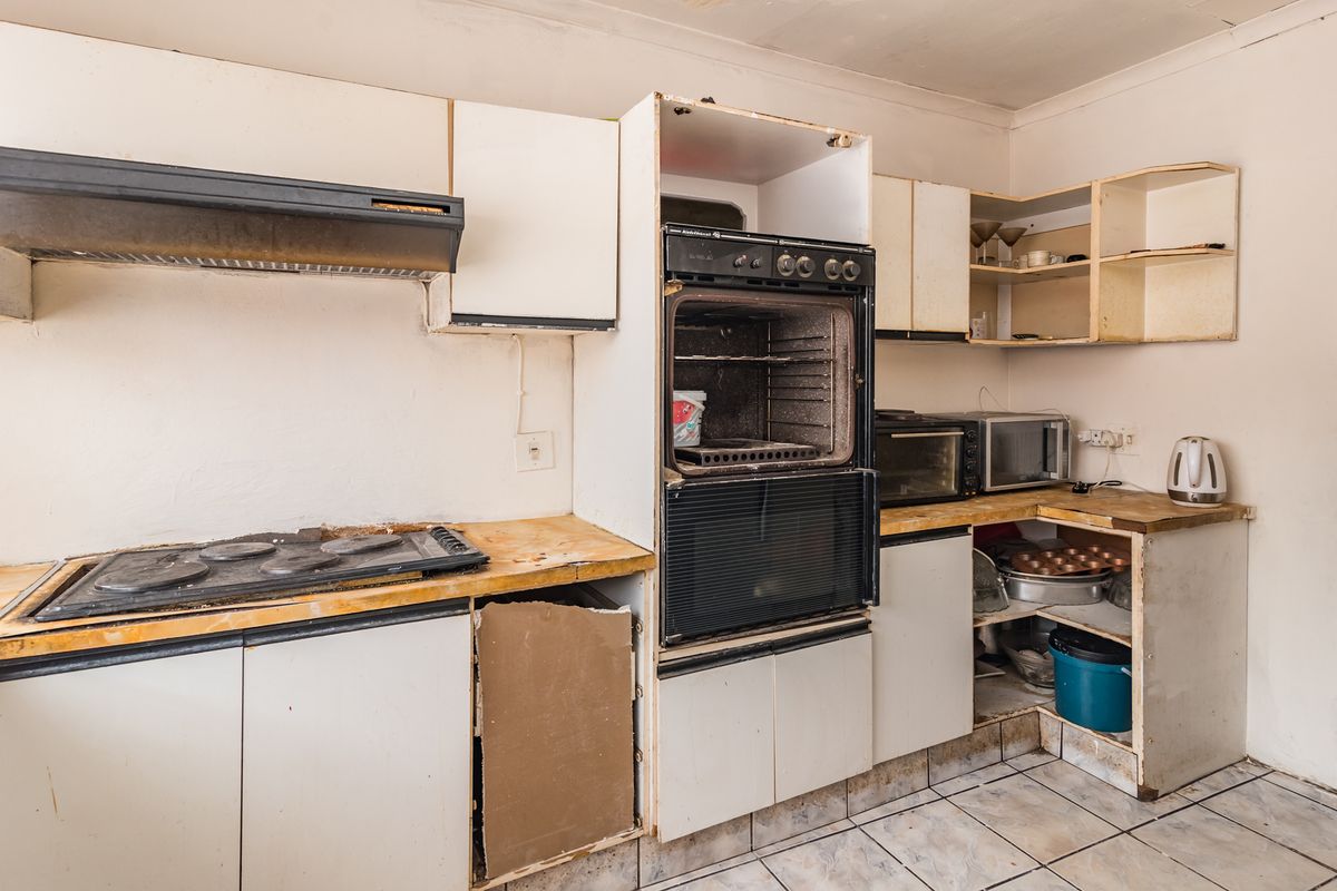 PROTEA NORTH HOUSE FOR SALE - Photo 2