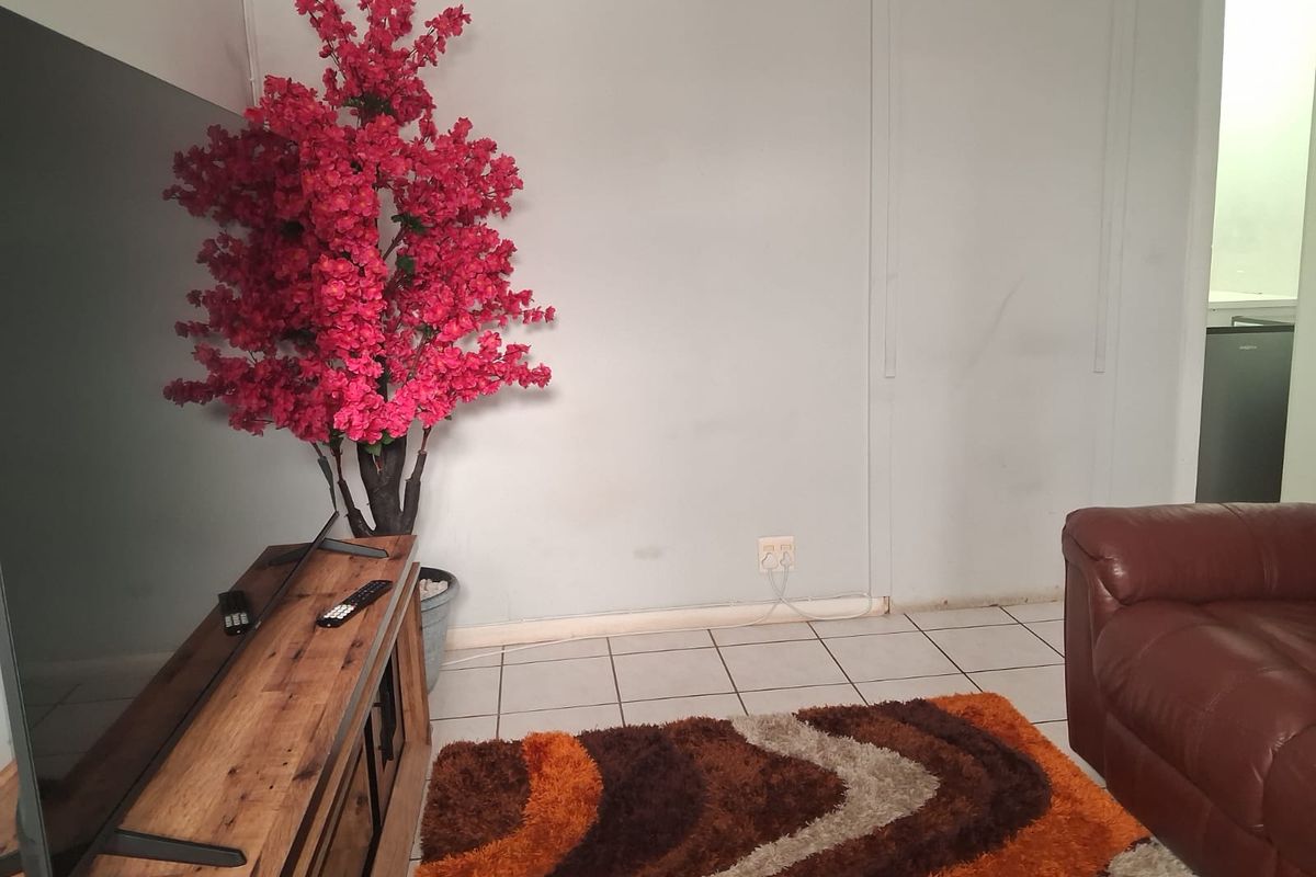 Unit 8 - Fully Furnished one bedroom Apartment in Exclusive Gonubie North Establishment - Photo 3
