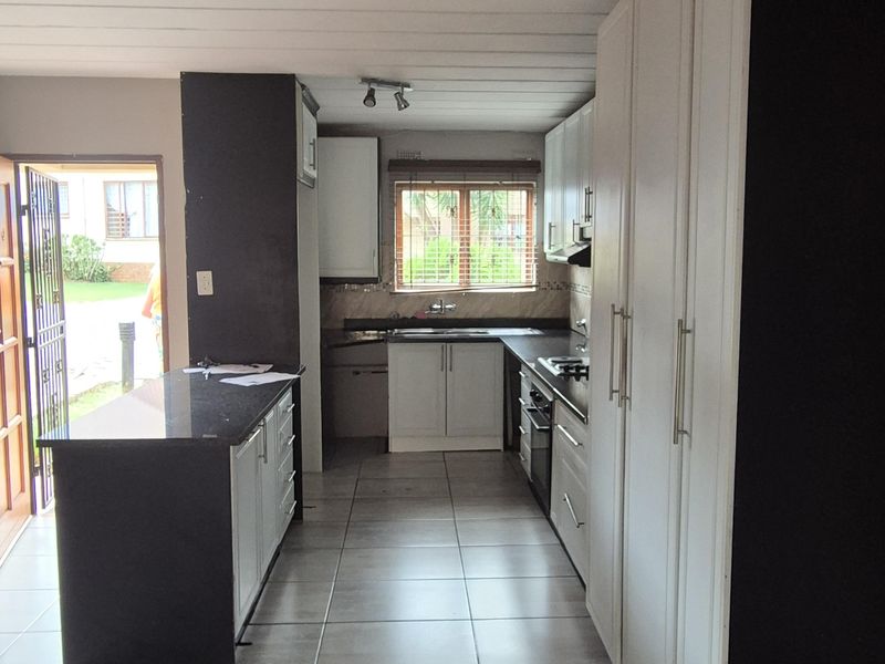 Elevated Living – 3 Bedroom Home with Entertainment Loft - Photo 3