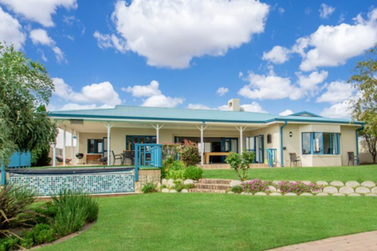Experience paradise at Harbour Town Vaal Marina - Photo 2