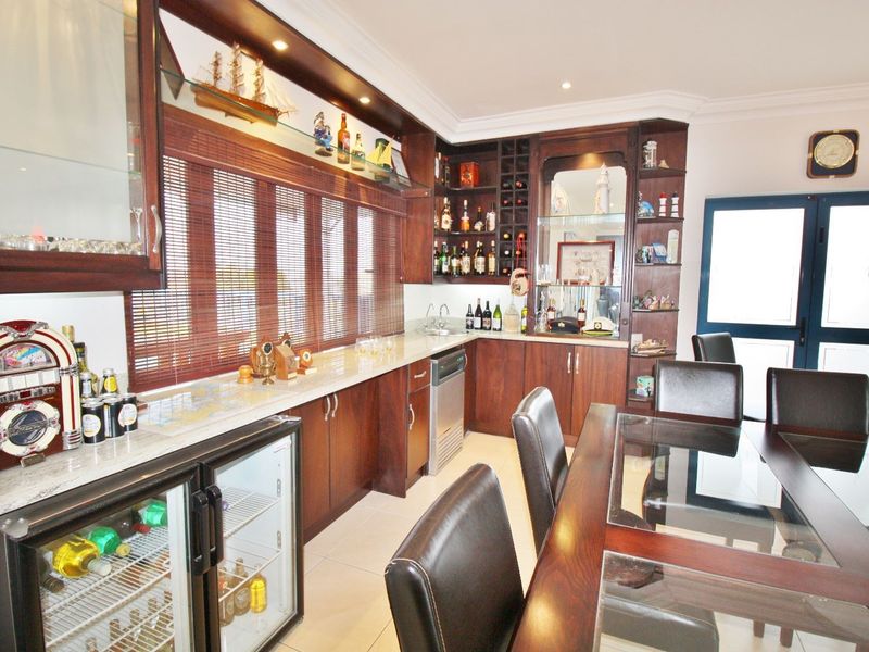 Experience paradise at Harbour Town Vaal Marina - Photo 10