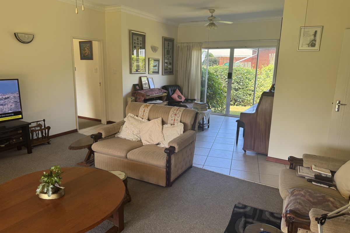 Elegant Home in Sandringham Estate, HOWICK - Photo 5