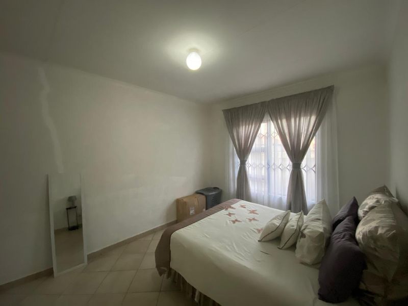 Stunning 3-bedroom cluster for sale in Vanderbijlpark CE 3, perfect for family living and comfort! - Photo 10