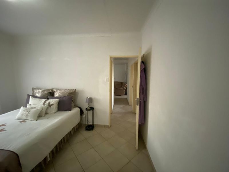 Stunning 3-bedroom cluster for sale in Vanderbijlpark CE 3, perfect for family living and comfort! - Photo 3