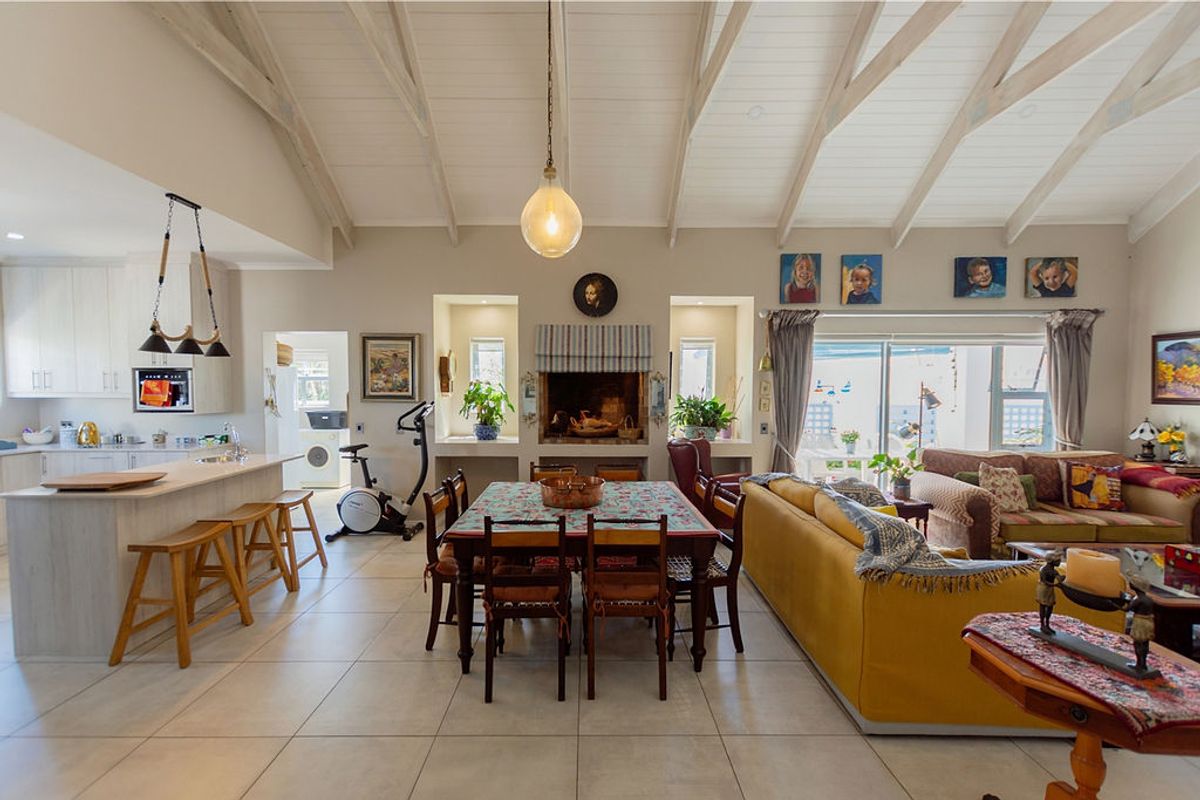 Manicured low maintenance 3 bedroom home in Blue Lagoon Security Estate Langebaan - Photo 5