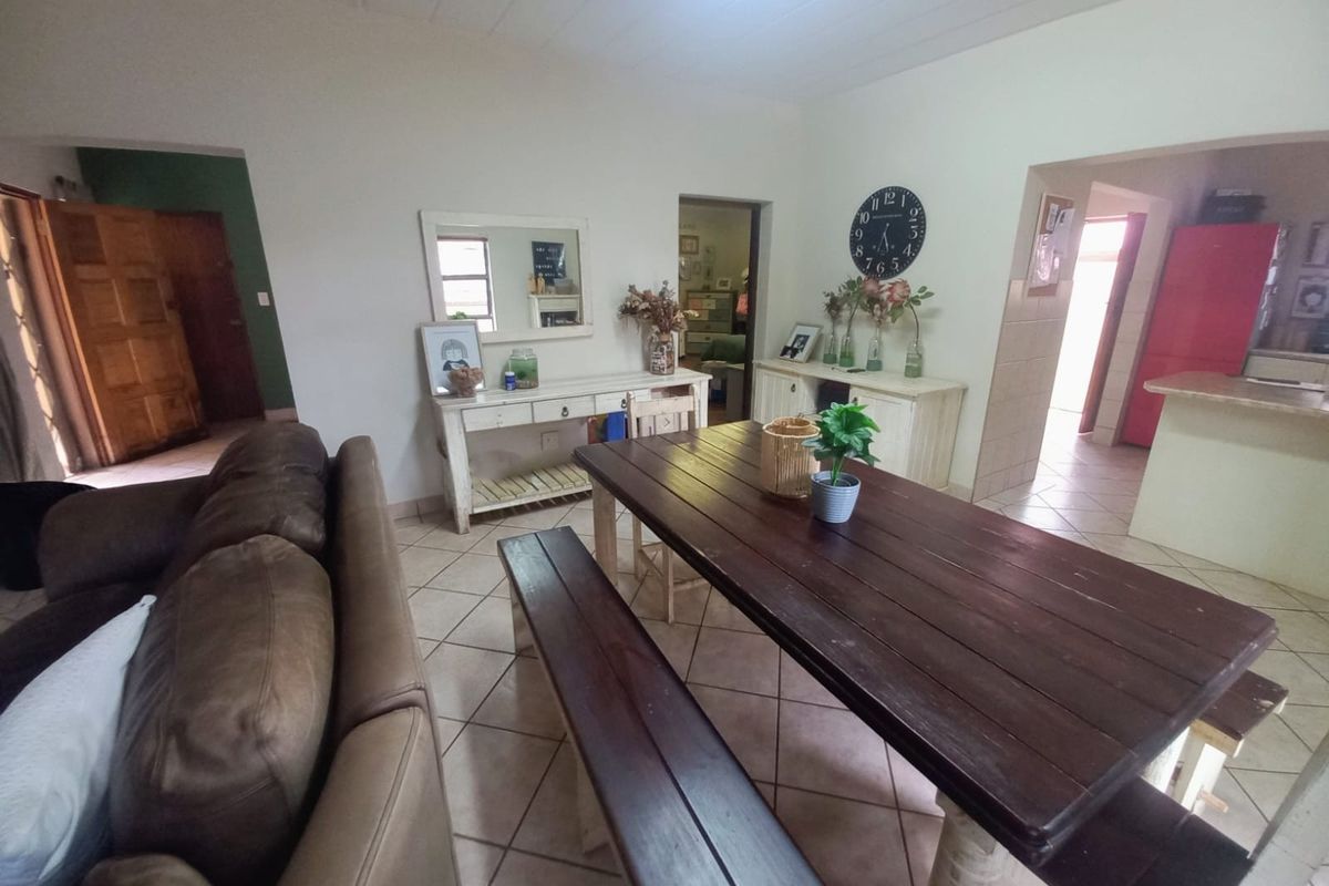 Solid Home with Space for the Whole Family - Photo 5