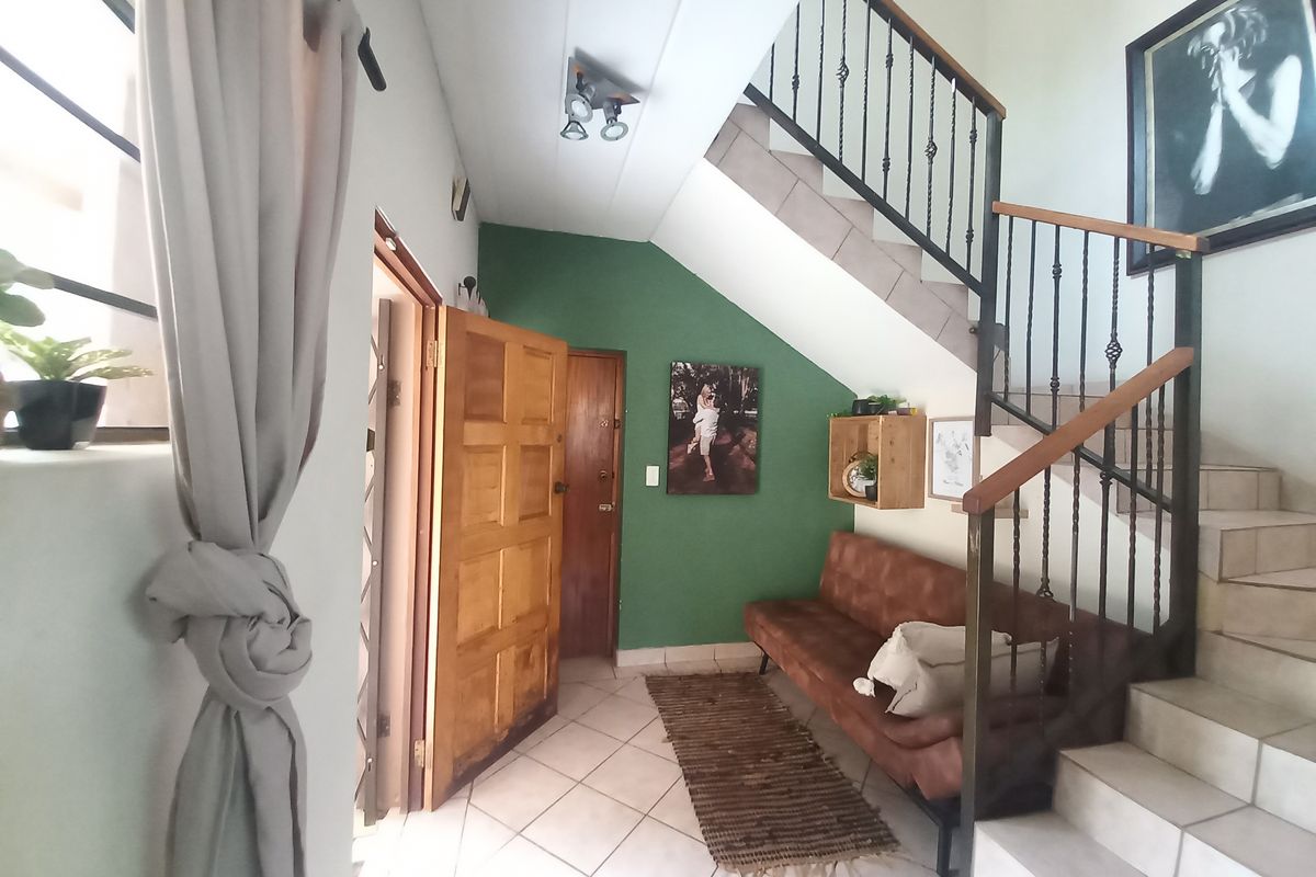 Solid Home with Space for the Whole Family - Photo 3