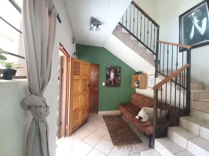 Solid Home with Space for the Whole Family - Photo 3