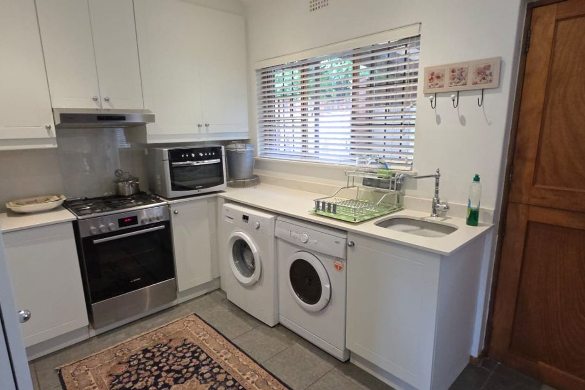 Investment Buyer Only - Little piece of Paradise - Photo 2