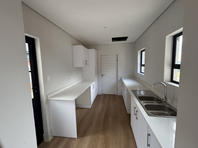 Modern, 2 bed Lock up and Go in St Johns Village, HOWICK - Photo 5